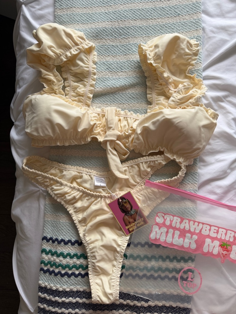 Strawberry Milk Mob Cream Ruffled Bikini Set